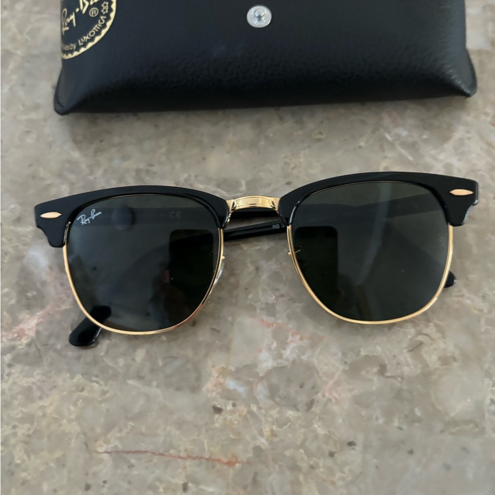 Ray-Ban Clubmaster Classic Black/Gold
